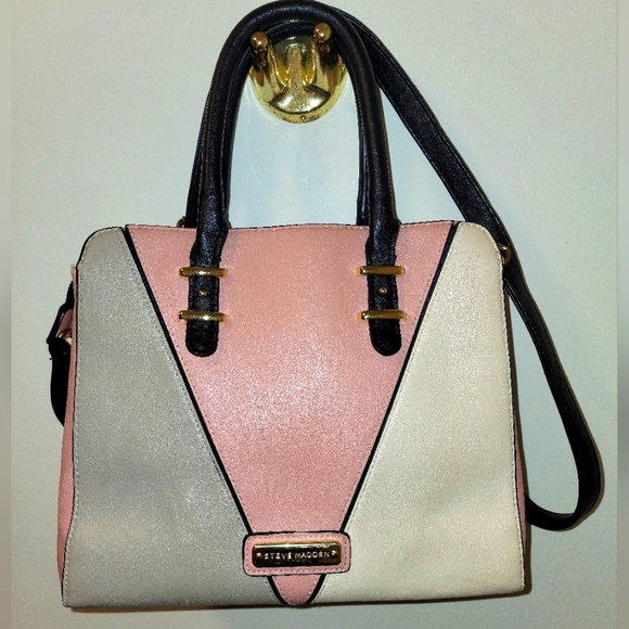 Steve Madden Handbags - STEVE MADDEN Crossbody Pink Gray Pocketbook Handbag Purse Shoulder Bag